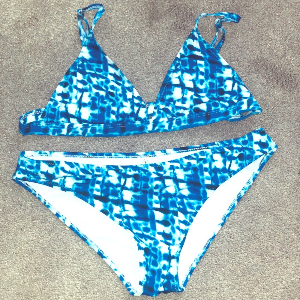 Cupshe Bikini Med